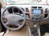 Bán ô tô Toyota Fortuner 2.5G đời 2010, màu đen số sàn