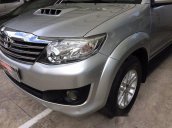 Bán Toyota Fortuner G đời 2013, màu bạc số sàn