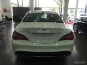 Cần bán Mercedes CLA200 đời 2018, màu trắng, nhập khẩu, mới 100%