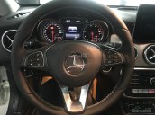 Cần bán Mercedes CLA200 đời 2018, màu trắng, nhập khẩu, mới 100%