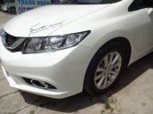 Bán Honda Civic năm 2016, màu trắng, đã đi 15000 km, giá chỉ 730 triệu