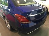 Bán ô tô Mercedes C200 phiên bản 2018, màu xanh lam