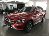 Bán ô tô Mercedes GLC250 4Matic đời 2017, màu đỏ, mới 100%