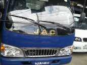 Bán xe tải Jac 2T4 thùng kín màu xanh, trả góp cao 90%, giá rẻ