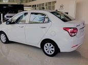 Bán ô tô Hyundai Grand i10 đời 2017, màu trắng, nhập khẩu nguyên chiếc, 375 triệu