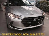 "Siêu khuyến mãi tháng 12" - Bán Hyundai Elantra Đà Nẵng giá rẻ, màu bạc, trả góp 90% xe, LH: Ngọc Sơn: 0911.377.773