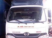 Bán Hino XZU 650l đời 2017, màu trắng giá cạnh tranh