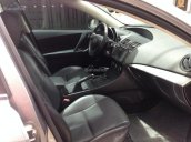 Nhà cần bán xe Mazda 3 sedan số tự động, màu bạc, SX 2015