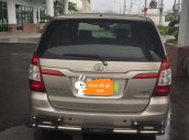 Toyota Innova E2014, màu cát vàng