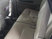 Toyota Innova E2014, màu cát vàng