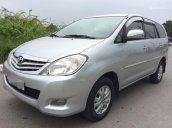 Cần bán Toyota Innova 2.0G đời 2010, màu bạc, giá 390tr