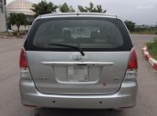 Cần bán Toyota Innova 2.0G đời 2010, màu bạc, giá 390tr