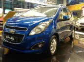 Chevrolet Spark LT 5 chỗ xanh dương, giao xe tận An Giang, trả trước 10% (90tr), bảo hành 3 năm, LH Nhung 0907148849