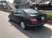 Đi nước ngoài nên cần bán xe Mercedes C250 màu đen tự động, SX 2013