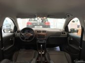 Bán Polo Hatchback Volkswagen màu trắng, nhập khẩu - Giá tốt giao, xe tận nhà. LH Long 0933689294