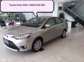 Bán Toyota Vios 1.5E MT đời 2017, màu vàng