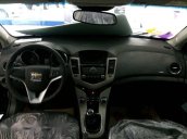 Cần bán Chevrolet Cruze năm 2017, màu đen