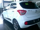 Bán xe Hyundai Grand i10 1.0AT đời 2017, màu trắng - Giảm ngay 10tr khi xem xe - ưu đãi tiền mặt cùng quà tặng khủng