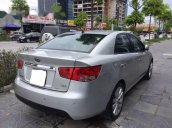 Cần bán gấp Kia Forte AT sản xuất 2009, màu bạc, 390 triệu