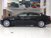 Cần bán giá xe Jaguar XF 2017 đủ màu: Trắng, xanh, đen, màu đỏ - Tặng ngay gói bảo dưỡng gần 200tr