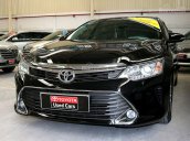 Bán Toyota Camry 2.5Q, màu đen, tặng BHVC, xe đẹp, hỗ trợ vay 70% lãi suất ưu đãi