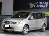 Cần bán Nissan Grand livina 1.8MT năm 2010, màu bạc