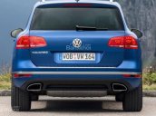 Cần bán xe Volkswagen Touareg GP 2016, màu xanh lam, nhập khẩu