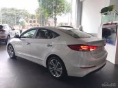 Bán Hyundai Elantra 2017 đủ màu có sẵn xe giao ngay, hỗ trợ trả góp 90%, giá cực tốt, K/M cực cao, hotline: 0906.409.199