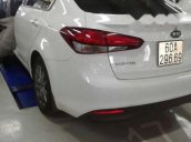 Bán Kia Cerato đời 2016, màu trắng 