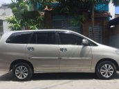 Gia đình bán xe Toyota Innova E đời 2015, màu vàng