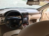 Cần bán lại xe Mercedes AT sản xuất 2002, màu trắng