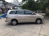 Cần bán xe Toyota Innova 2.0V 2014, số tự động, nhà đi như mới đẹp