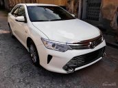 Cần bán Toyota Camry 2.0E năm 2016, màu trắng giá cạnh tranh