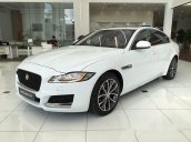 Bán Jaguar XF Premium Luxury 2.0 Si4 đời 2017, màu trắng, xe nhập