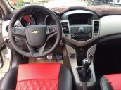 Bán gấp Chevrolet Cruze LT 1.6MT đời 2016, màu trắng  