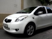 Cần bán xe Toyota Yaris 1.3 AT đời 2007, màu trắng