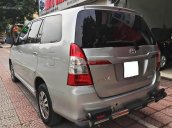 Bán Toyota Innova 2.0E năm 2016, màu bạc, giá tốt