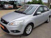 Cần bán lại xe Ford Focus 1.8MT đời 2010, màu bạc như mới