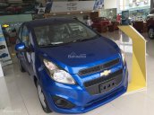 Bán xe Chevrolet Spark Van hai chỗ, số sàn - khuyến mại lớn nhiều quà tặng tháng 12 năm 2018