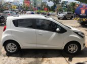 Bán Chevrolet Spark LTZ 1.0L số tự động, full option sản xuất 2015, màu trắng, giá 308tr