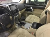 Bán Toyota Land Cruiser VX 4.6 V8 AT 2017, màu đen, nhập khẩu chính hãng