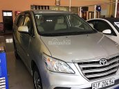 Bán Toyota Innova đời 2015, màu bạc như mới, giá tốt