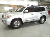 Toyota Land Cruiser 2017 màu bạc - Nhập khẩu Nhật Bản - Hỗ trợ lên đời xe mới, hotline: 0973.306.136