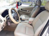 Bán Toyota Innova 2.0 G 2015, màu bạc chính chủ