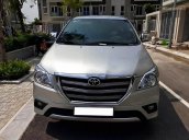 Bán Toyota Innova 2.0 G 2015, màu bạc chính chủ