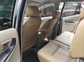 Bán xe Toyota Innova 2.0E đời 2016, màu bạc