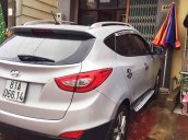 Gia đình bán Hyundai Tucson đời 2014, màu bạc, nhập khẩu