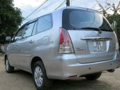 Bán xe Toyota Innova 2.0G đời 2010, màu bạc số sàn, 395 triệu