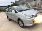 Cần bán gấp Toyota Innova G năm 2009, màu bạc xe gia đình, 418 triệu