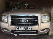 Cần bán gấp Ford Everest đời 2015, màu vàng số tự động